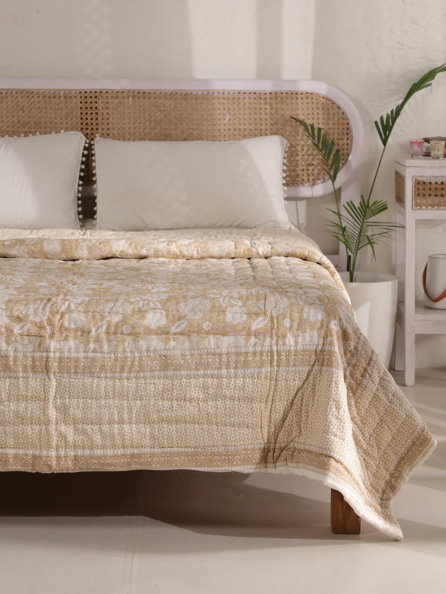 All Season Jaipuri Quilt | 100% Pure Cotton | Block Print | Double Bed - Narmada